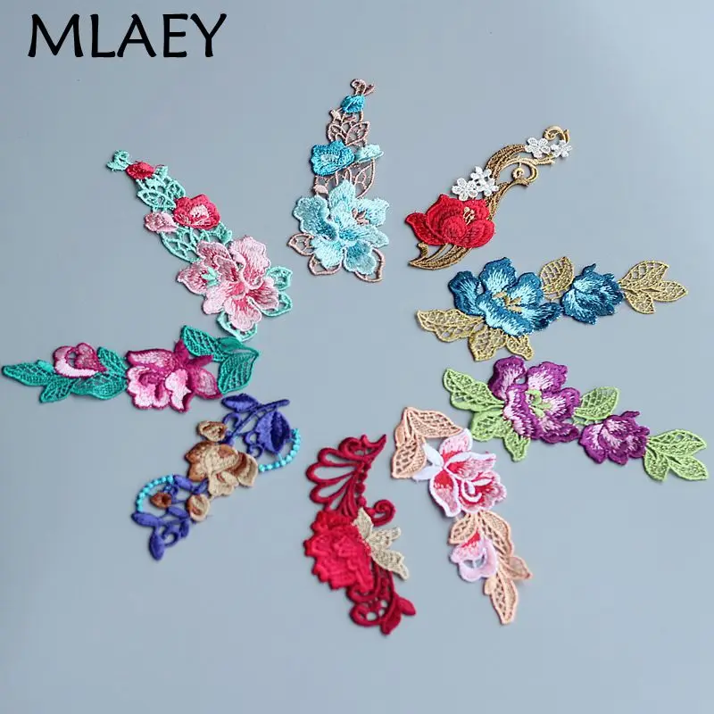 MLAEY (4pieces /lot) Embroidered Polyester Lace Applique Sewing Patch for Collar