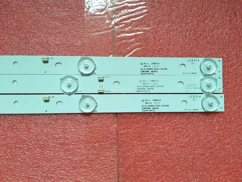 Lampada di striscia di retroilluminazione a LED per JS-D-JP3920-071EC E39F2000 MCPCB AKAI AKTV401 AKTV403 AKTV4021 D39-F2000 LC390TA