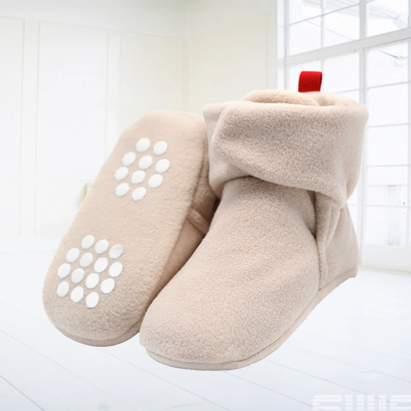 Noworodek noworodek buciki Unisex Cozie syntetyczny polar Bootie zimowe ciepłe niemowlę kołyska dla małego dziecka buty klasyczne podłogi chłopcy