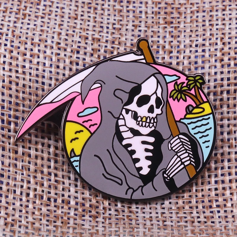 Pin Grim reaper surfing ghost broche verano playa pastel insignias death surf ocean joyería creativa regalo de Halloween