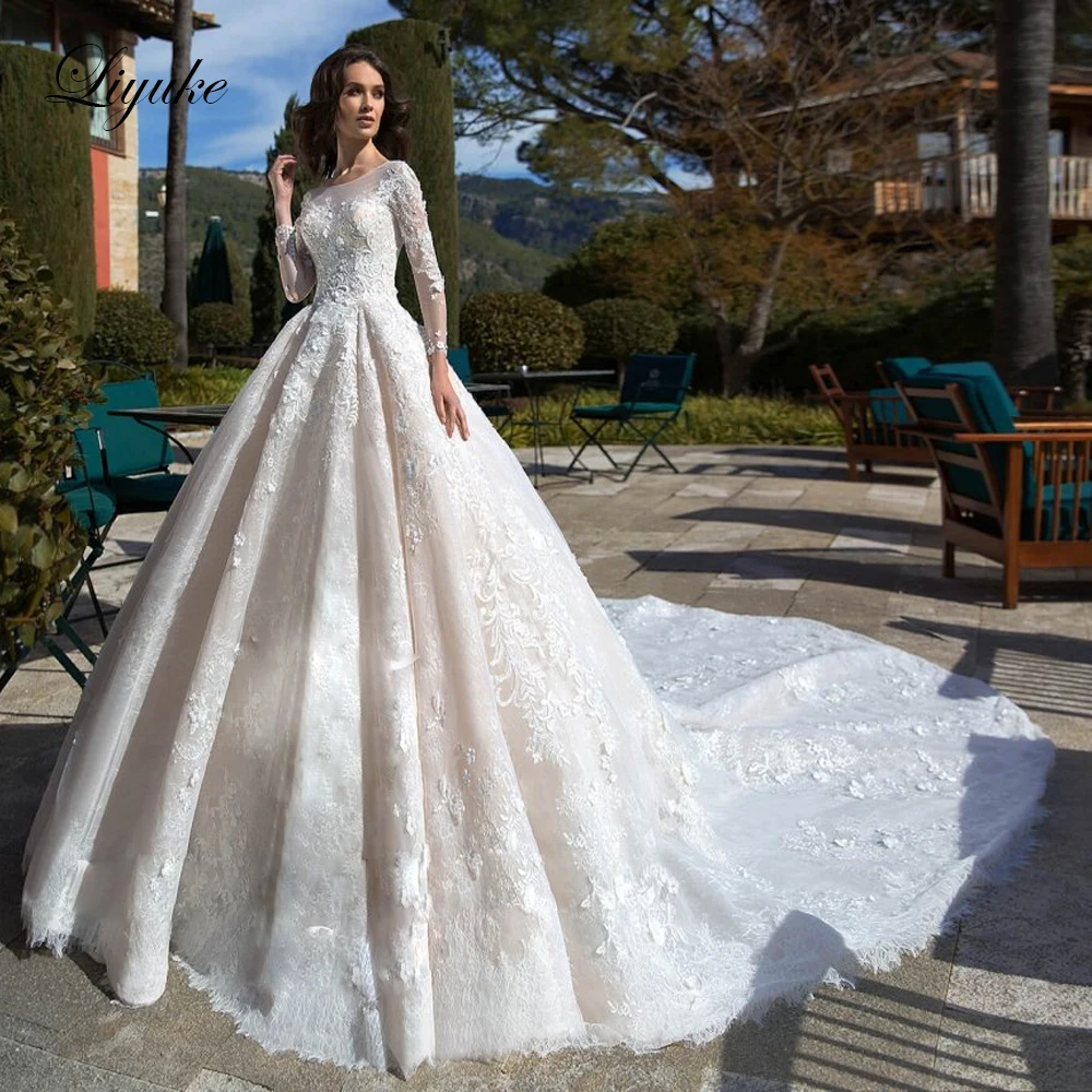 

Liyuke Scoop Neck A-Line Lace Wedding Dress With Chapel Train Of Full Sleeve Princess Wedding Gown