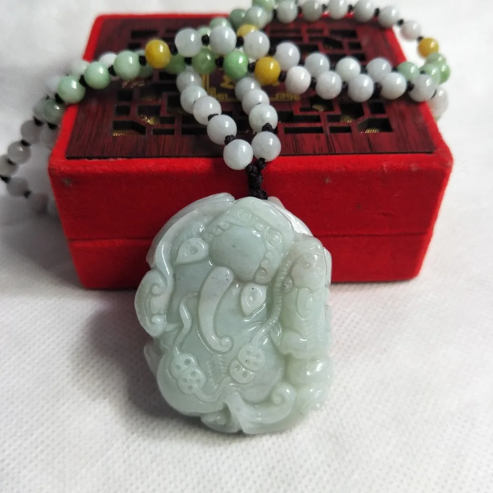 

Zheru Jewelry The only piece of natural Jadeite double animal beast pendant Three-color jade bead necklace Send A-level certific