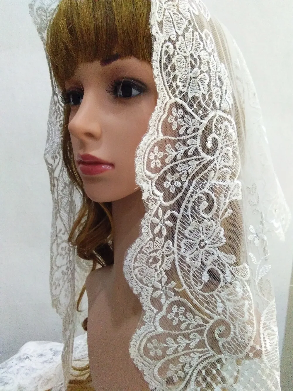 White Spanish Lace Mantilla Chapel Lace Veil retail