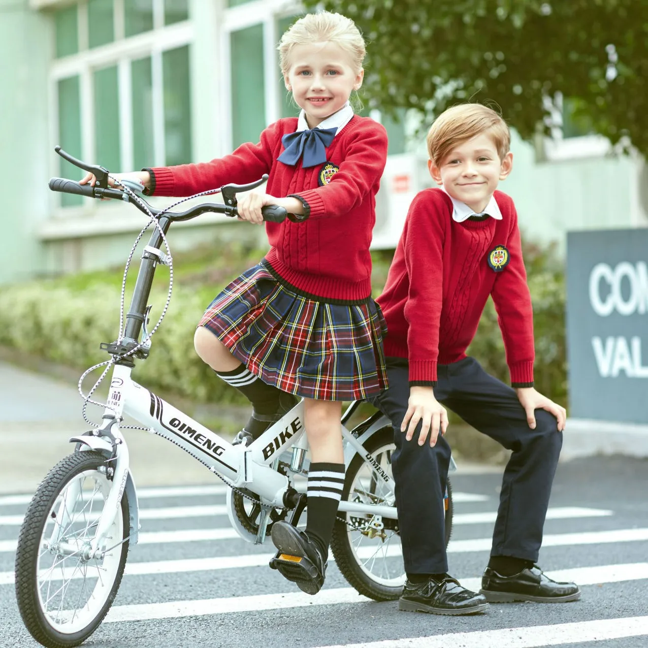 Uniforme escolar para niños, ropa de clase primaria de estilo británico, suéteres, camisa, falda, pantalones, uniforme de guardería, D-0621