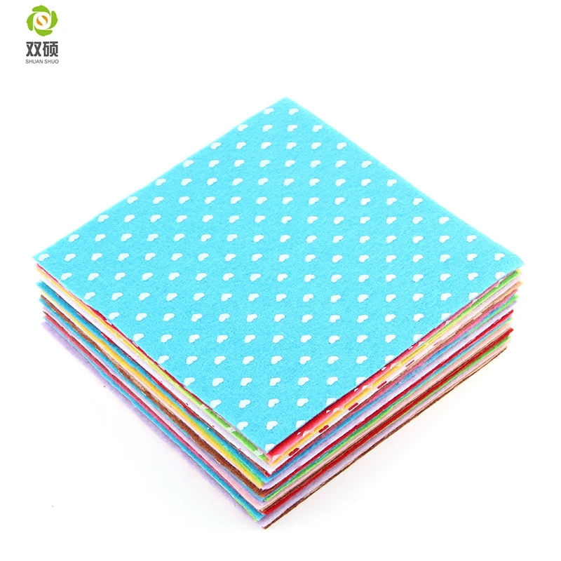 Print Heart Polyester Felt Fabric Cloth DIY Handmade Sewing Home Decor Material Thickness 1mm Mix Colors 15x15cm 10pcs/lot