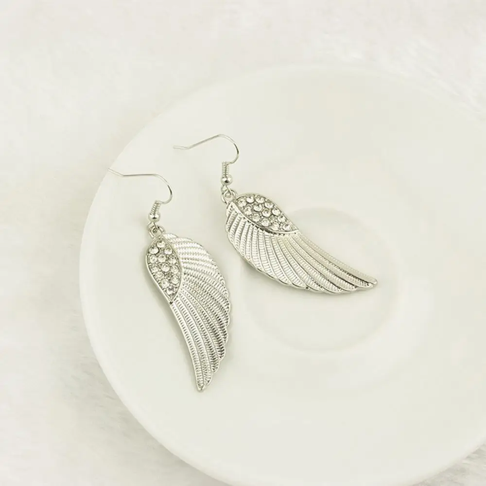 Elegant Retro Angel Wings Earrings Fashion Unique Rhinestone Feather Drop Dangle Earrings Gothic Jewelry for Women Gift