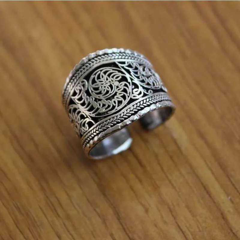 RG078 Tibetan Silver Vintage Rings for Man Thumb Ring Handmade Nepal Antiqued Flower Silk Open Back Ring Adjustable Ring