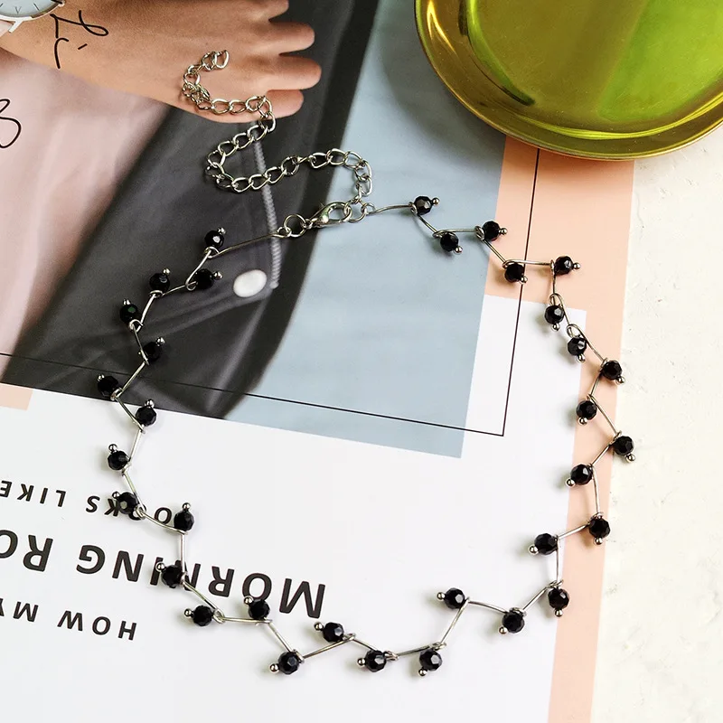 New Korean Version Of The Simple Wild Black Crystal Short Clavicle Chain Female Jewelry Beaded Fashion Necklaces & Pendants