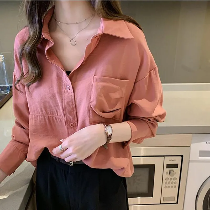 Camicia Della molla Più I Vestiti di Formato Allentato Manica Lunga Camicetta delle Donne di Colore Puro con Tasca Gira Imbottiture Collare Della Ragazza Che Basa top H9134