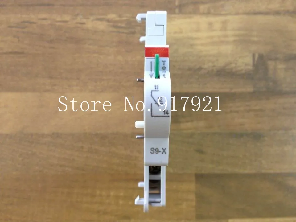 [ZOB] The original original S9-X miniature circuit breaker auxiliary contact to ensure genuine  --5pcs/lot