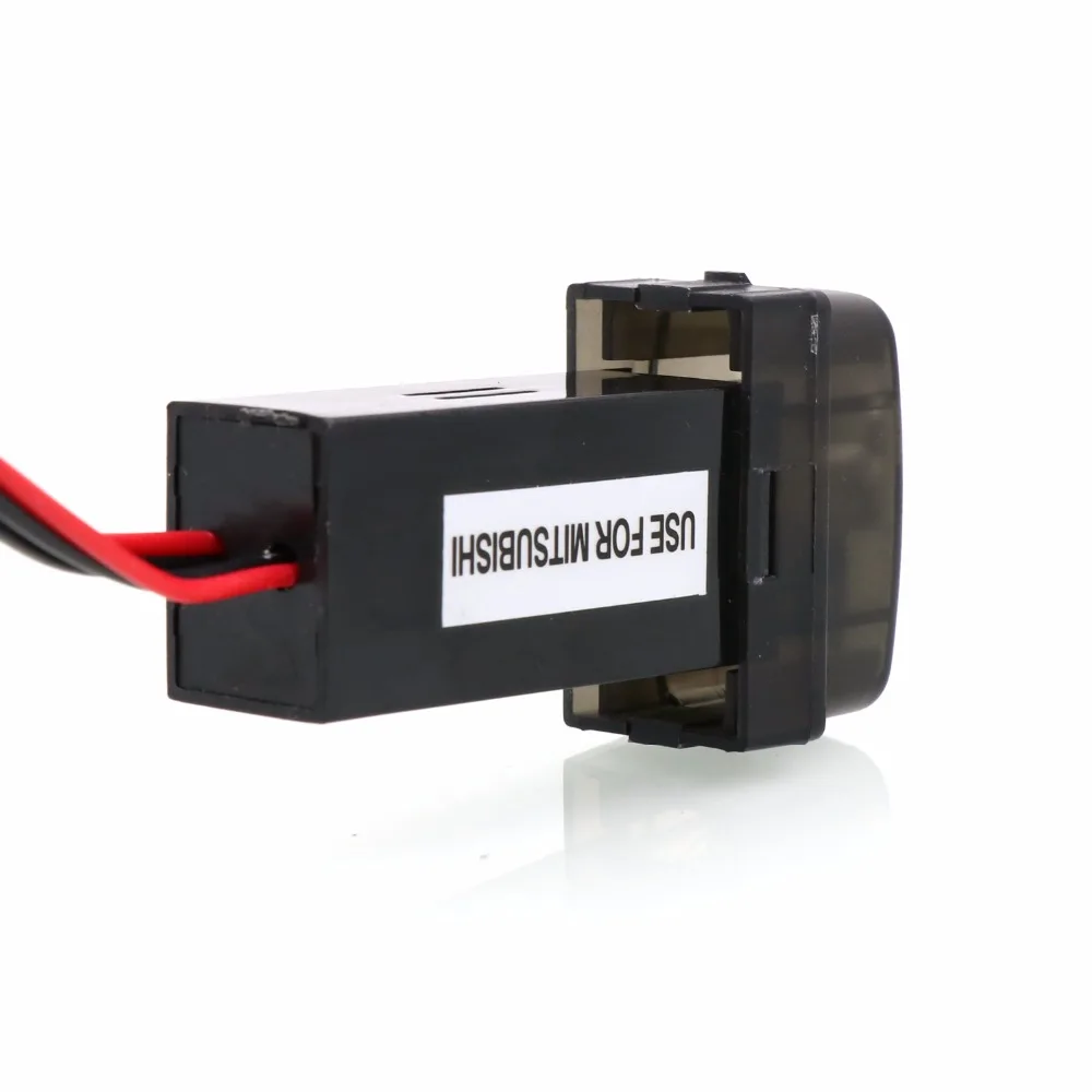 Car Voltmeter, USB Charge Port (5V 2.1A), Battery Monitor for Mitsubishi, ASX, Lancer, Outlander, Pajero