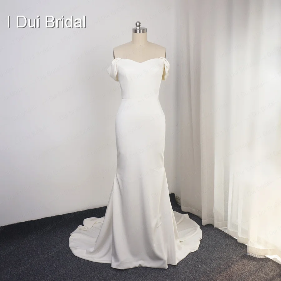 Abito da sposa semplice tubino in crêpe Abito da sposa elegante di alta qualità con spalle scoperte 2022 Nuovo stile