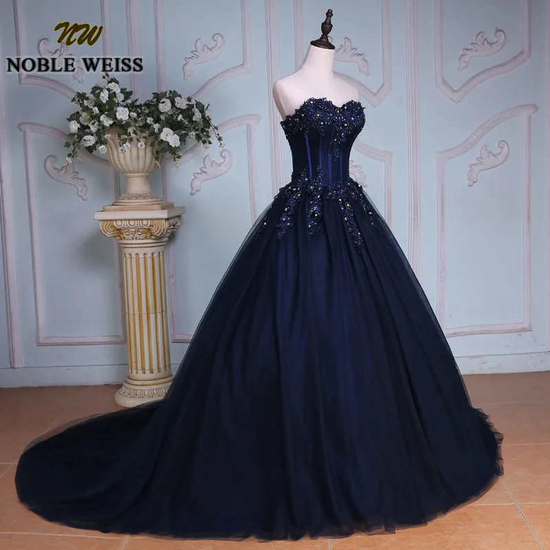 Quinceanera Dresses 2024 Ball Gown Sweetheart Strapless Applique Lace Prom Dresses Customized