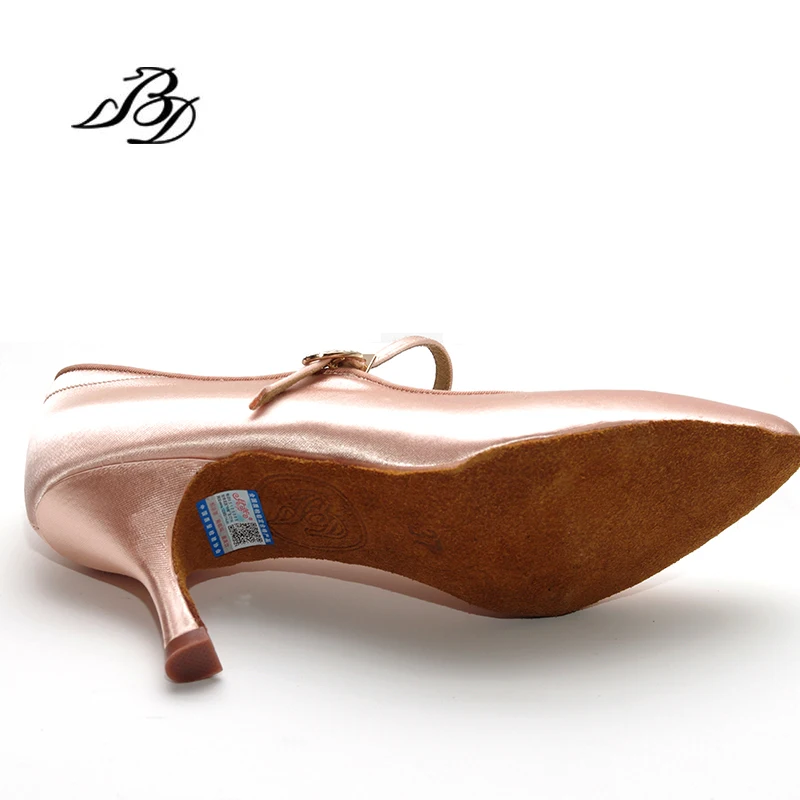 Adult Sneakers Dance Shoes Modern Brand Square BD137 Party Ballroom Latin Shoe Women Satin Diamonds Soft base of Cowhide HOT