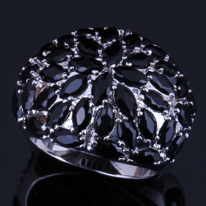 Luxurious Black Cubic Zirconia Silver Plated Ring V0507