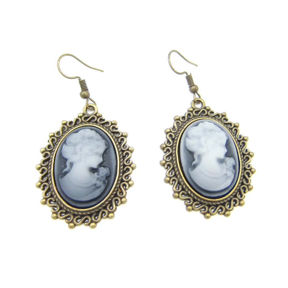 Victorial Nobal Girl Portail Vintage Drop Earrings Jewellery