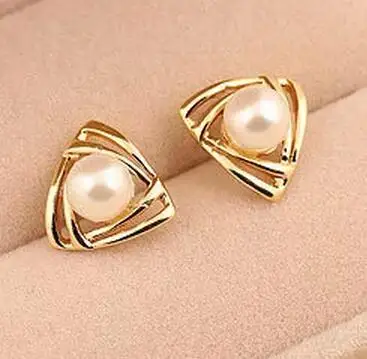 Korean Jewelry Sweet And Romantic And Lovely And Generous Temperament Imitation Pearl Earrings New Product Launch Big Discounts