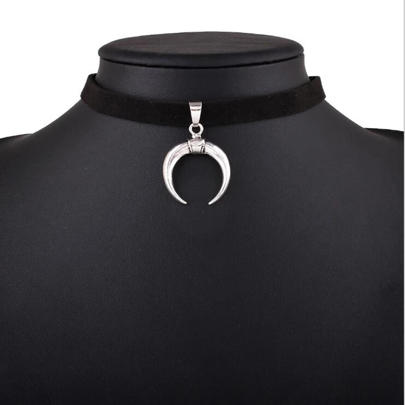 Punk Crescent Pendant Choker Necklace For Women Vintage Alloy Half Moon Rope Chain Collar Choker Fashion Jewelry Colliers Colar