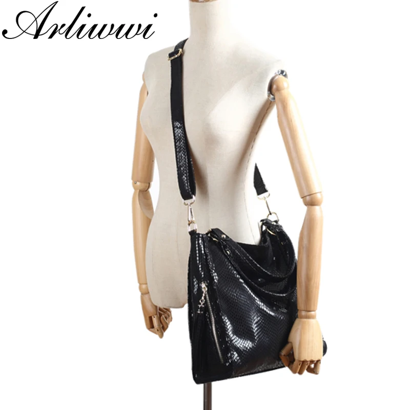 Arliwwi Brand High Quality Shiny PU Leather OL style Serpentine Embossed Large Capacity Ladies Shoulder Bags Handbags Women QK10