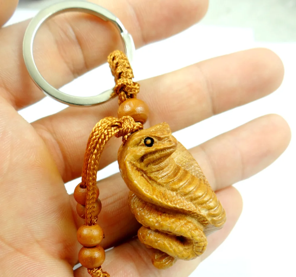 Mahogany Three-dimensional Engraving Keychain Lifelike snake Keyring gift for friends women men jewelry car keychain 2pcs