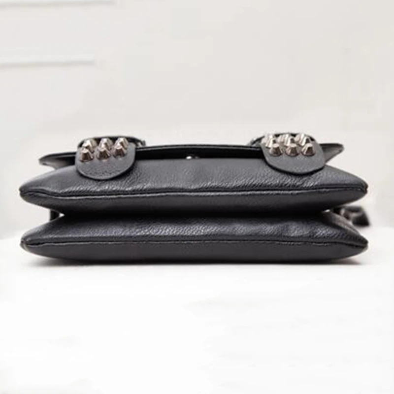 Fashion Women Black PU Leather Messenger Bags Vintage Crossbody Bags Punk Skull Rivets Underarm Shoulder Bags sac a main bolsa