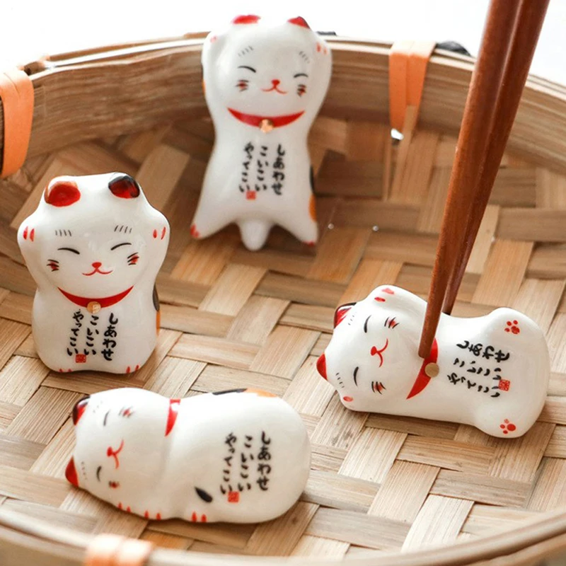 New 1Pcs Lucky Cat Ceramic Cartoon Chopsticks Rest Lucky Cat Chopsticks Holder Racks Japanese Home Kitchen Hotel Decorations