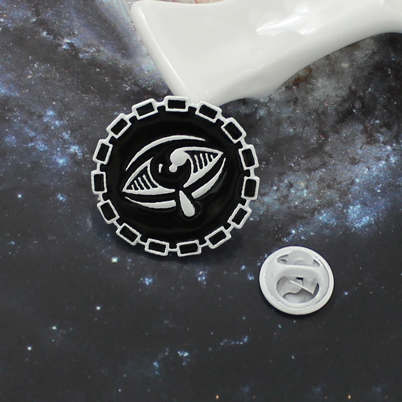 موضة عين الشر التعميم القرص درع دبابيس يبكي الإنسان العين الفن للرجال والنساء شارة بدبابيس الملابس على ظهره هدية مجوهرات