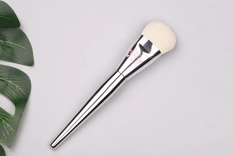 1 piece Foundation Makeup brush Liquid BB cream Foundation Contouring Make up Round angled Synthetic hair beauty tool