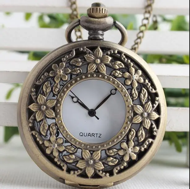 New fashion quartz 5 petals hollow out woman classic clock Necklace pocket watches gift