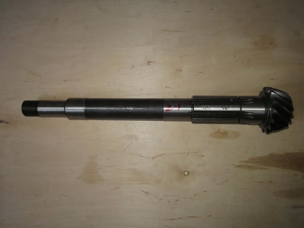 TS254, TS304, вал II (тип шпана 14T 6), номер детали: 25.37.101-1 TS254, TS304, вал II (тип шпана 14T 6), номер детали: 25.37.101-1