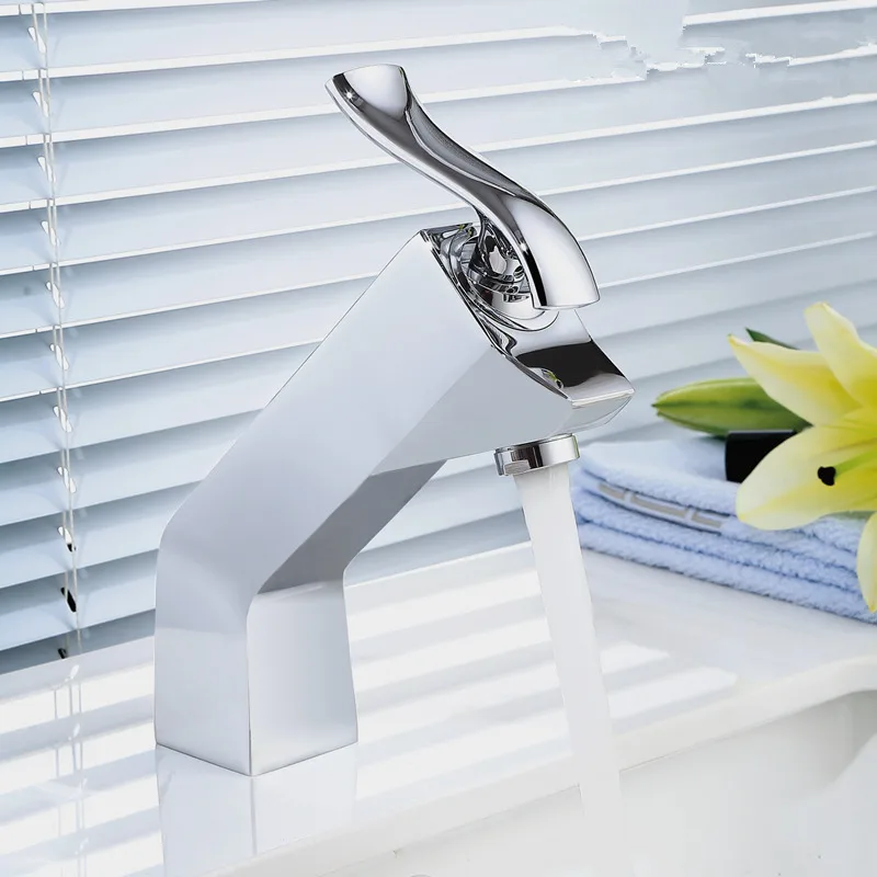 

Bathroom Basin Faucet Black/White/Chrome Brass Basin Faucet Bathroom Mixer Tap Deck Mounted Lavotory Mixer Basin Sink Mixer Tap