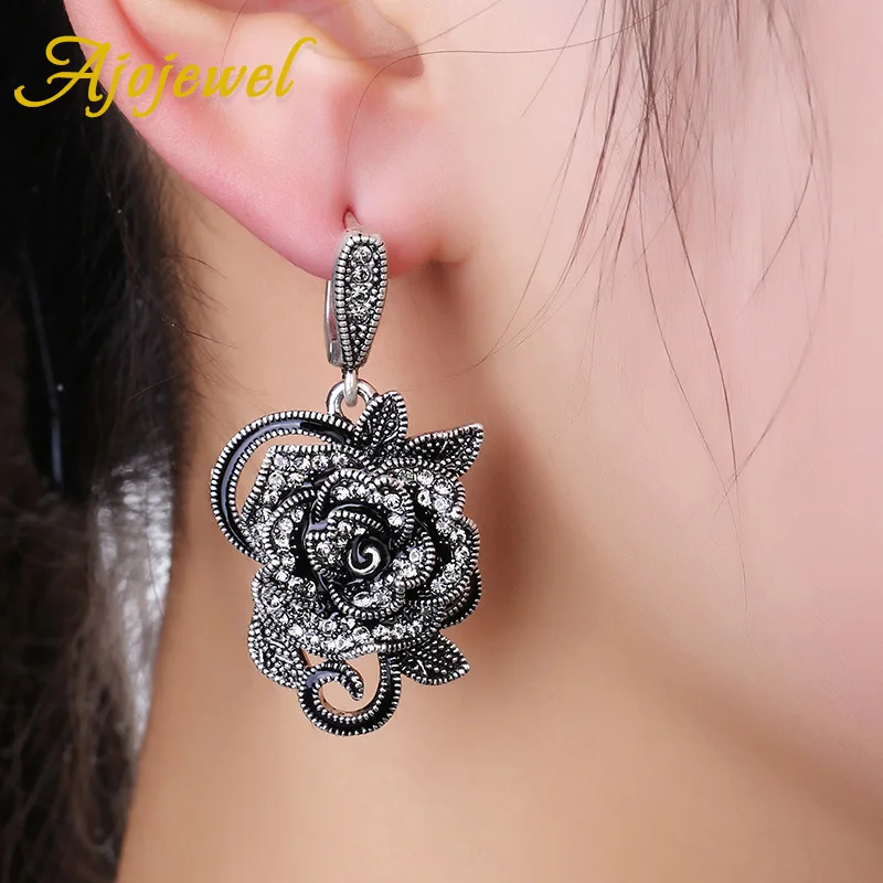 Ajojewel Black Crystal Rhinestone Rose Flower Jewelry Sets For Women Luxury Vintage Necklace Ring Earrings Set Creative Gift