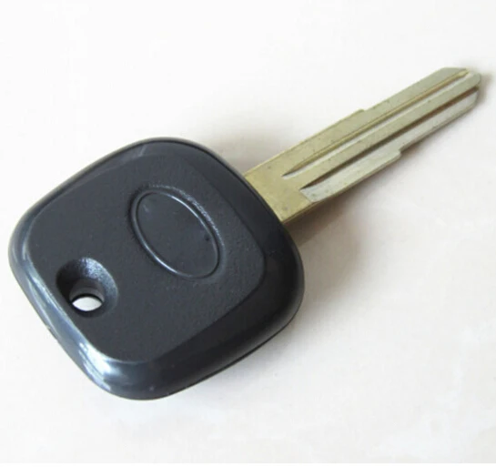 

Transponder Key With 4D68 Chip For Daihatsu ID4D68 PG1 52 B2 (Soft Plastic)