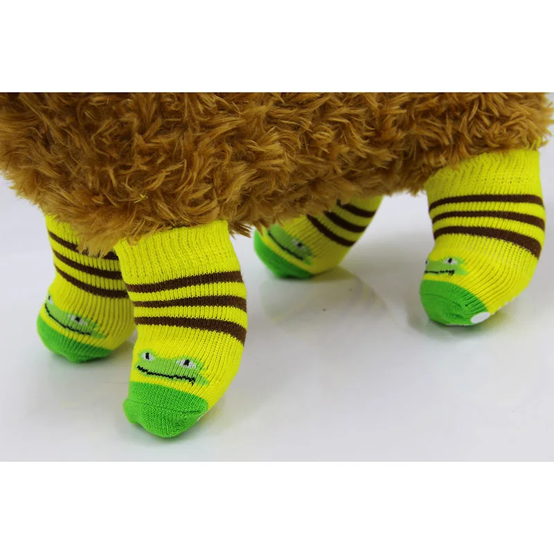 Cute 4 pcs/set Indoor Pet Dog Socks Soft Quality Cotton Warm Antiskid Paws Dirts Away Easy Washing Colorful Dog Cat Shoe Socks