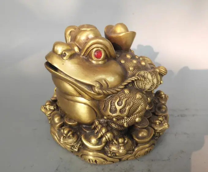 

China exquisite crafts the gold toad wealth Brass Statue