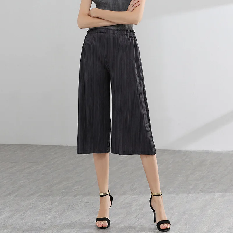 

Women Casual Pleated Pants Basic Style Slack Broad-legged Straight Trousers