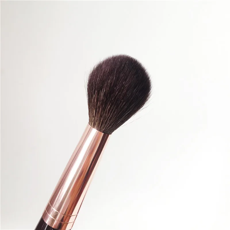 The Blusher Makeup Brush - Soft Natural Hair Cheek Highlighter Powder Blush Brush - Beauty Cosmetics Tool