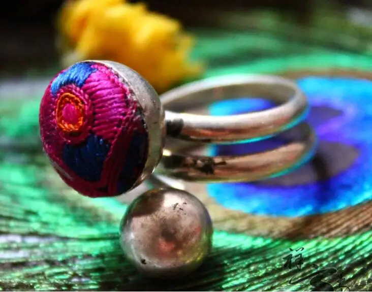 Ring jewelry silver ornaments Yunnan national wind embroidered Silver Ring embroidered jewelry ring   Random color