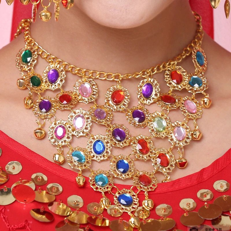 Atacado acessório de fantasia de dança do ventre, conjunto de joias banhadas com strass coloridos de bollywood, colar e pulseiras indianas