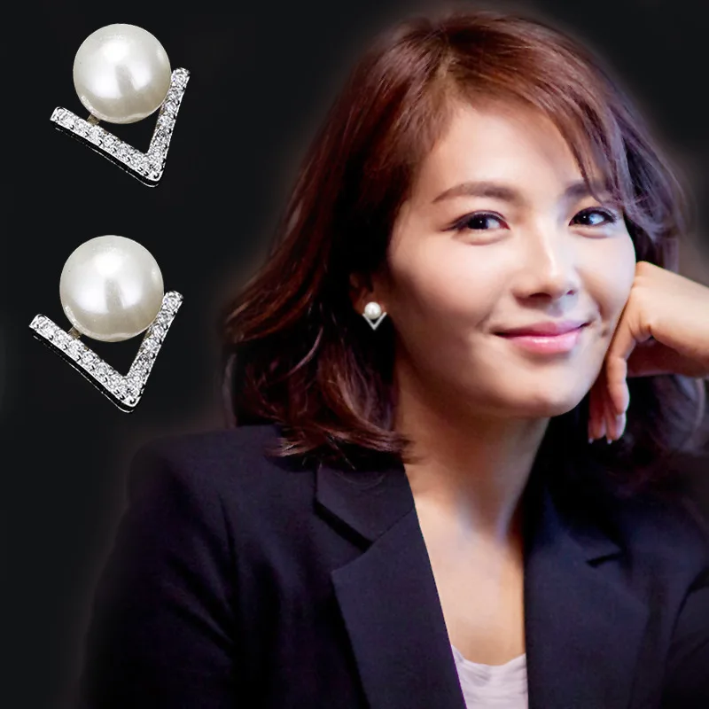 South Korea new hot jewelry wild triangle pearl earrings wholesale girls the best gift