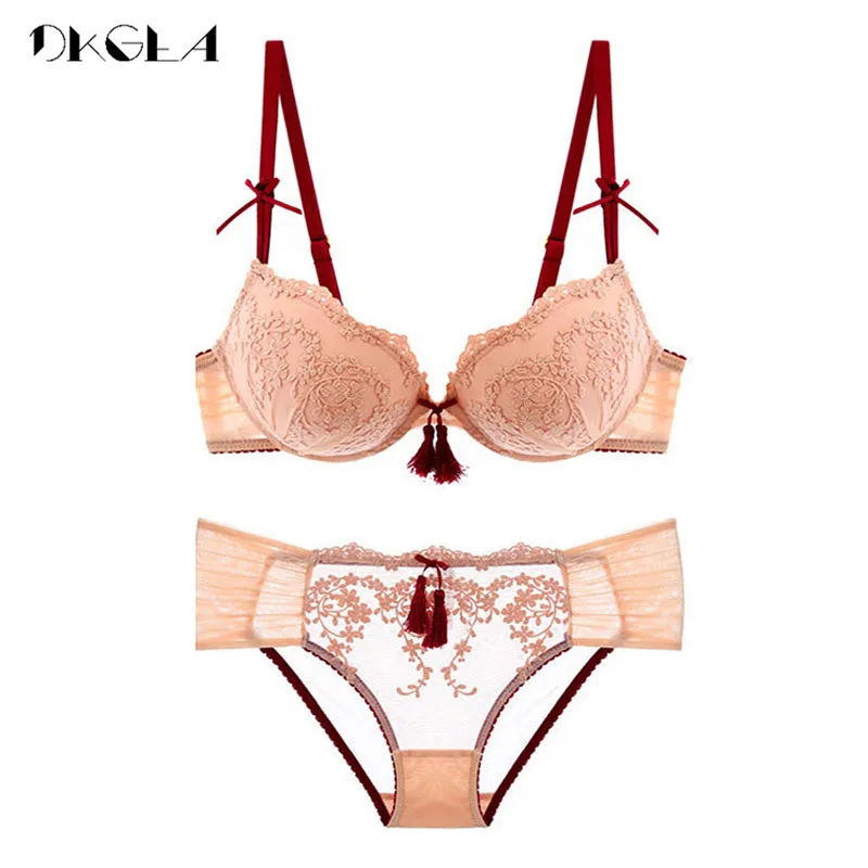 2020 Luxury Palace Tassel Bra Set Push-Up Thick Cotton Brassiere Embroider Lingerie Set Lace Sexy Bras Women Underwear Set Pink