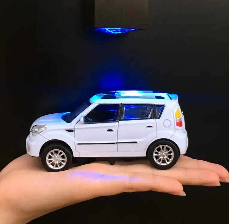 1:32 high simulation Alloy pull back model car,KIA soul SUV,4 open the door,music&flash,diecast metal toy vehicle,free shipping