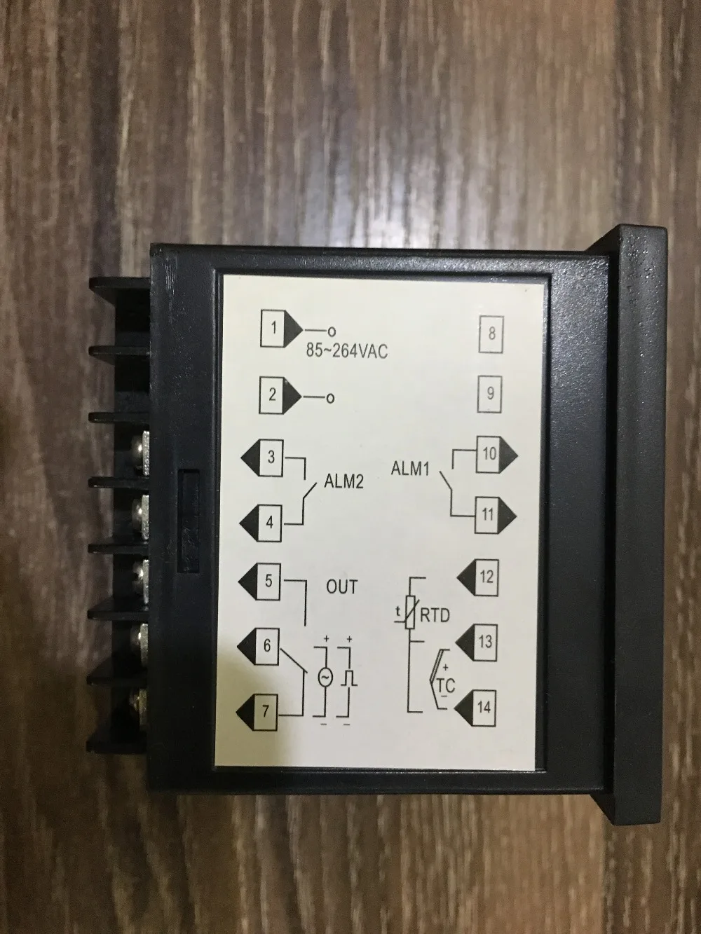 AISET Shanghai  Instrumentation  XMTE-3400V  51 Omh  intelligent temperature cu50  0-99.9 0.5  100-240vac/50hz 5va  original