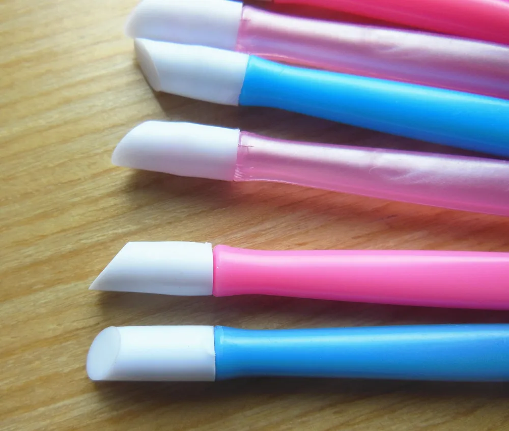 12pcs/lot  Cuticle Pusher Mix Color  With Soft Rubber Head High Quality Nail Tools