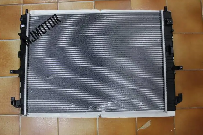 Radiator assy. kit for Chinese SAIC ROEWE 550 MG6 MT / AT 1.8T engine auto car motor parts 10001378