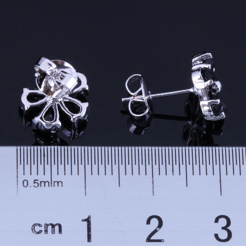 Luxurious Star Black Cubic Zirconia Silver Plated Stud Earrings V0875
