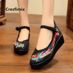 Cresfimix zapatos de mujer 여성 복고풍 편안한 댄스 신발 레이디 플러스 크기 자수 플랫 플랫폼 신발 귀여운 신발 a3577