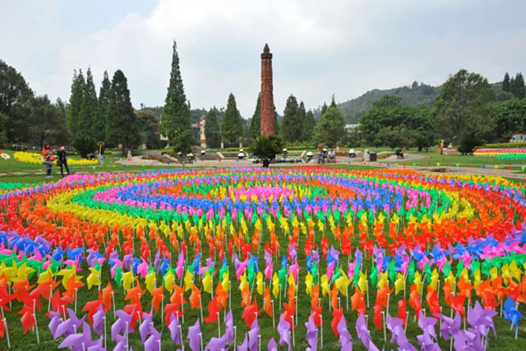 20 pz/lotto Colorato di Plastica Mulino A Vento Giocattoli Girandola di Auto-assemblaggio Mulino A Vento Giocattolo Per Bambini Casa Garden Yard Decor Regali All'aperto