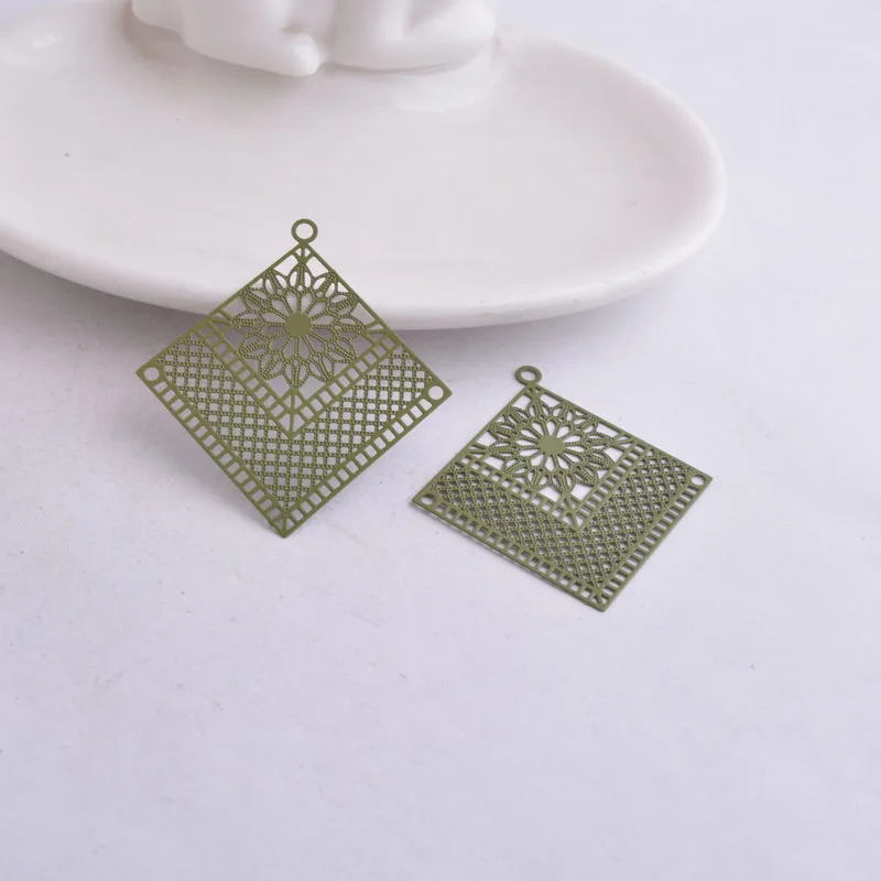 50 Stück AB3333 39*41mm Quadratische Anhänger Rhombus-Formen für DIY-Ohrringe und Schmuck – Detail 10