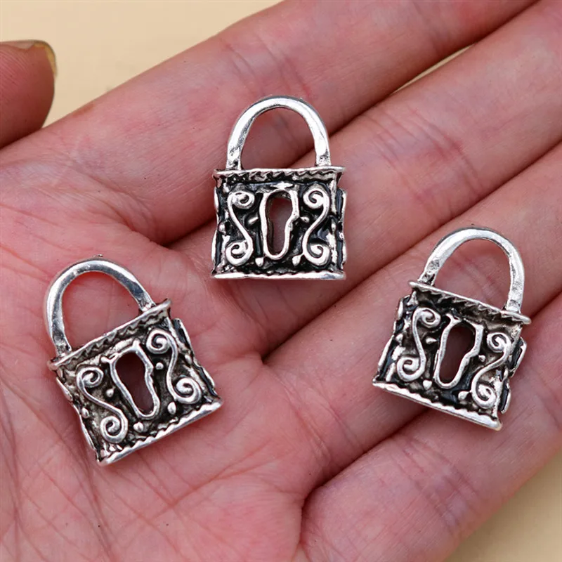 Key Hole Lock Charms, 7 Piece, Alloy Pendants, Silver Plated, Steampunk Art, Jewelry Making, Vintage Supplies, 23*16mm A1377